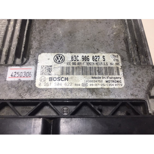 Volkswagen Touran Motor Beyni 03C906027S 0261S04622 MED17.5.5
