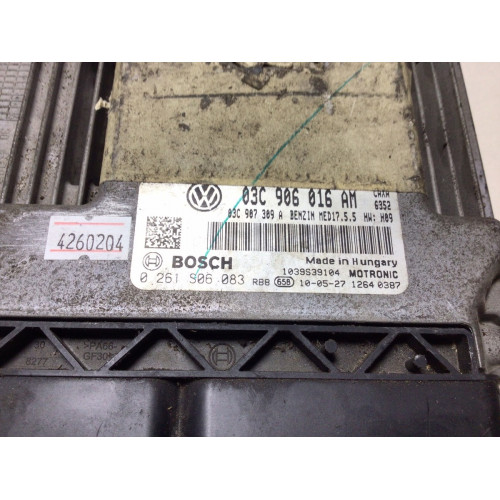 Volkswagen Golf Motor Beyni 03C906016AM 0261S06083 MED17.5.5