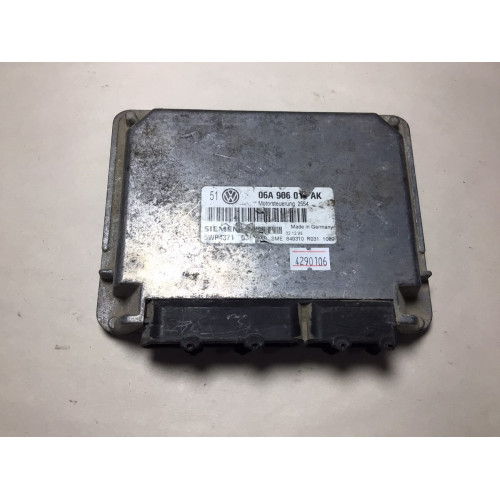 Volkswagen Golf 1.6 Motor Beyni 06A906019AK 5WP437103
