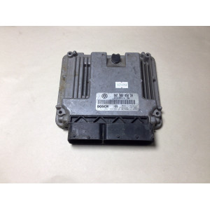 Volkswagen Passat 2.0 Motor Beyni MED9.5.10 0261S02098 06F906056DH