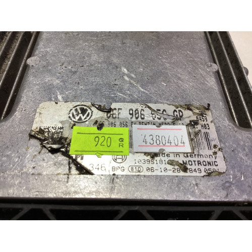Volkswagen Passat 2.0 Motor Beyni Med9.5.10 0261S02346 06F906056GP