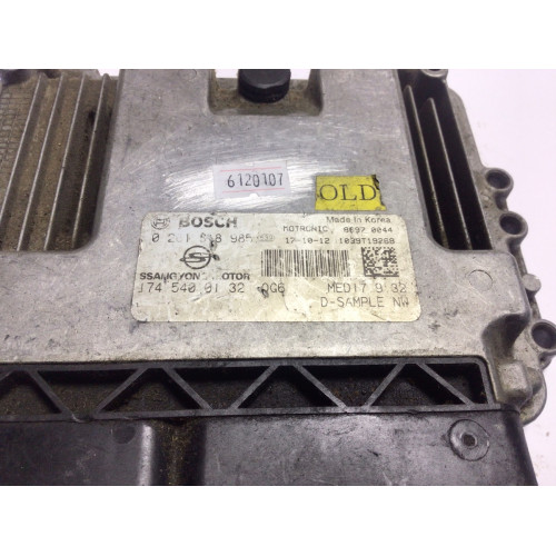 Ssangyong Motor Beyni 0261S18985 MED17.9.32 1745400132 