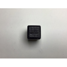 Mitsubishi Toyota Güç Rölesi MB629080 156700-0110
