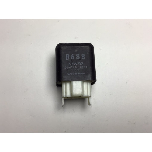 Mazda 323 MX-5 Röle 056700-9000 B6S8