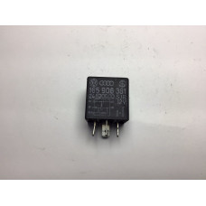 Volkswagen Polo Golf Caddy Passat Audi Skoda Kızdırma Rölesi 165906381 24.5200.00