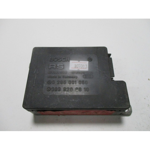 Mercedes Benz E W124 Airbag Kontrol Ünitesi 0038200610 0285001050