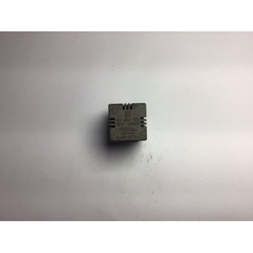 Opel Astra F Fişli Buzzer Rölesi 90464777
