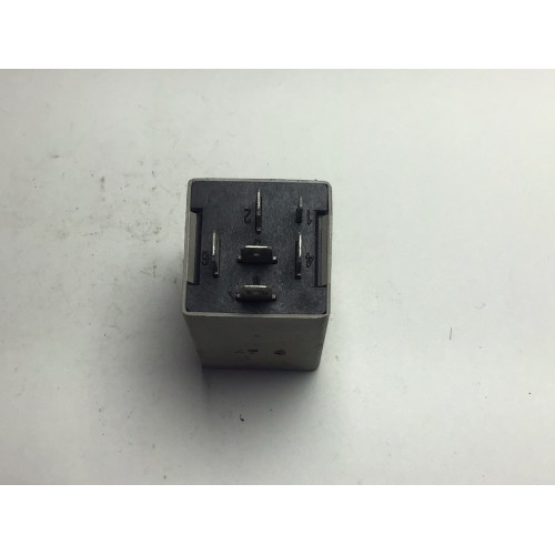 Renault Safrane Megane Laguna Arka Silecek Rölesi 7700844036