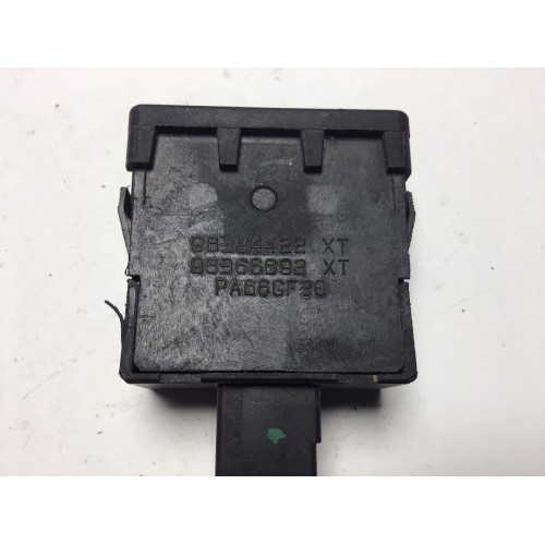 Citroen C4 C5 Peugeot 207 Far Anahtarı 96384422XT 96366692XT