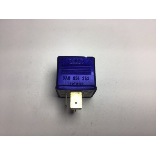 Audi A4 A6 Volkswagen Seat Skoda Kızdırma Rölesi 8A0951253