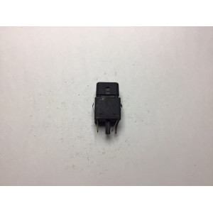 Opel Astra F Corsa B Vectra A Arka Sis Farı Düğmesi 90228201
