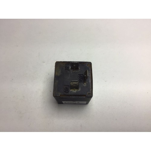 Volkswagen Audi Seat Skoda Siyah Röle 1L0953227 72303