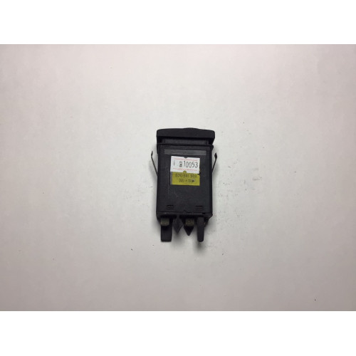 Audi A4 Dörtlü Flaşör Düğmesi 8D0941509