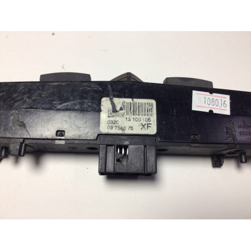 Opel Astra H Zafira B Dörtlü Flaşör Düğmesi 13100105 03758075