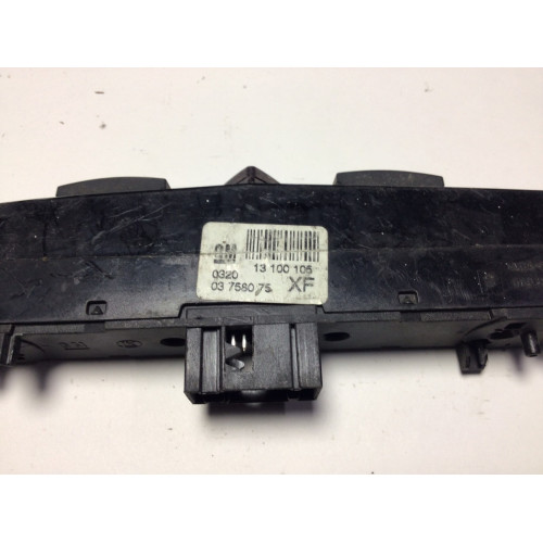 Opel Astra H Zafira B Dörtlü Flaşör Düğmesi 13100105 03758075