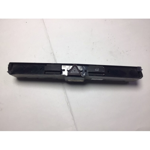 Opel Astra H Zafira B Dörtlü Flaşör Düğmesi 13100105 03758075