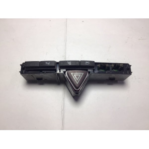 Opel Corsa D Dörtlü Flaşör Düğmesi 13205990 13507833