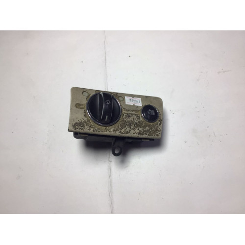 Mercedes W211 E Serisi Far Anahtarı 2115450404