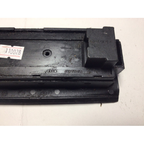 Audi A6 Sol Ön Cam Kaldırma Ünitesi 4B0959851