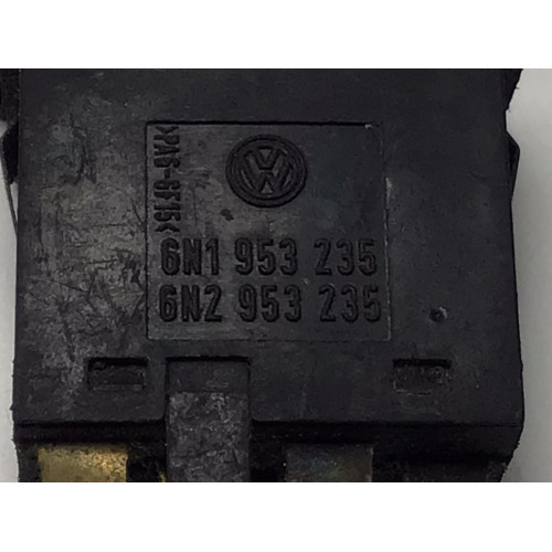 Volkswagen Polo Dörtlü Flaşör Düğmesi 6N1953235 6N2953235