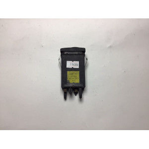 Audi A4 Cam Rezistans Düğmesi 4D0941503B