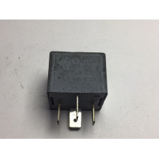 Volkswagen Audi Skoda Röle 141951253B 20240072