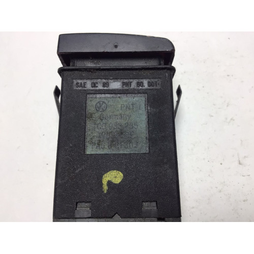 Volkswagen Beetle Dörtlü Flaşör Düğmesi 1C0953235
