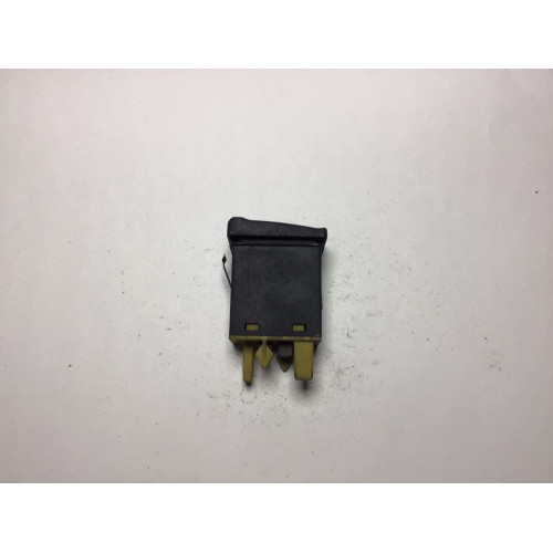 Audi A6 C4 Arka Sis Farı Düğmesi 4A0941563B