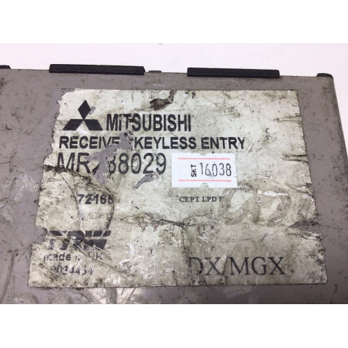 Mıtsubıshı Carisma Merkezi Kilitli Kontrol Ünitesi MR238029 