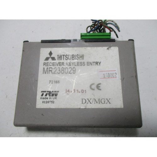Mıtsubıshı Carisma Merkezi Kilitli Kontrol Ünitesi MR238029 