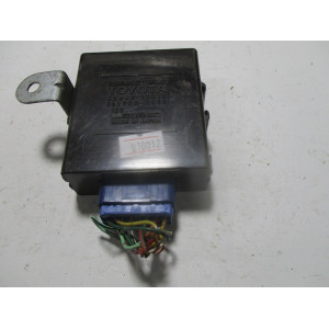 Toyota Carina Işık Rölesi 82642-13010