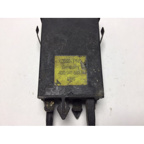 Audi A4 Cam Rezistans Düğmesi 4D0941503B
