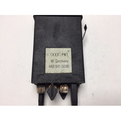 Audi A6 C4 Arka Sis Farı Düğmesi 4A0941563B