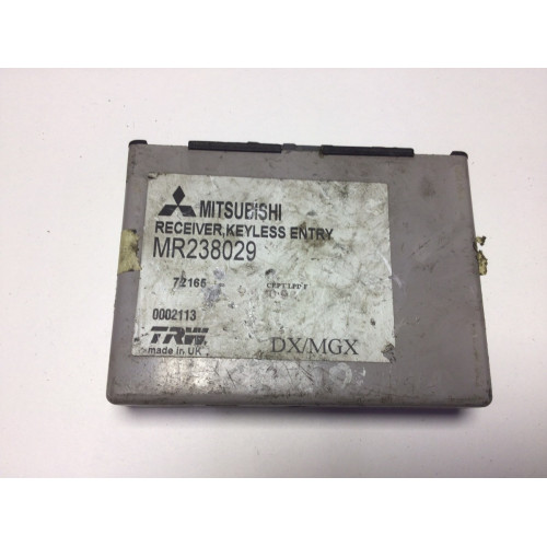 Mıtsubıshı Carisma Merkezi Kilitli Kontrol Ünitesi MR238029 