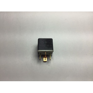 Volkswagen Audi Seat Skoda Çok Amaçlı Röle 141951253B