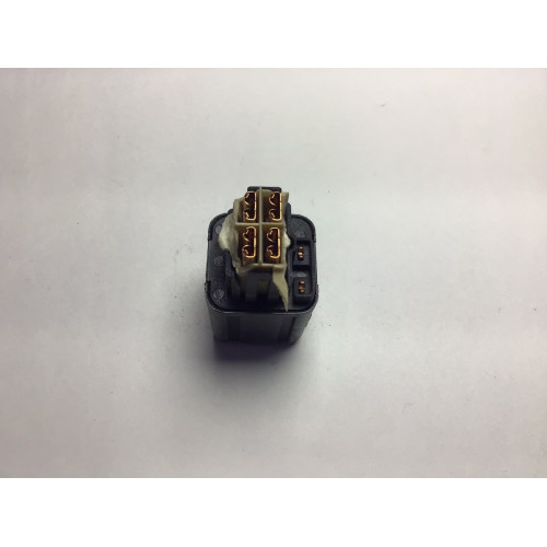Toyota Corolla Çok Amaçlı Röle 90987-02002