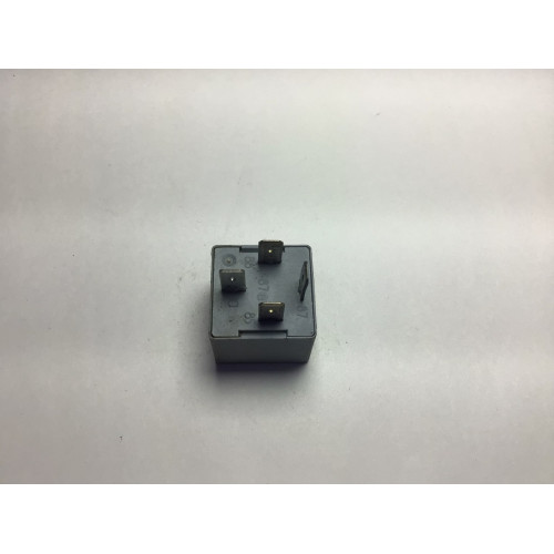 Volkswagen Audi Skoda Röle 141951253B 20240072