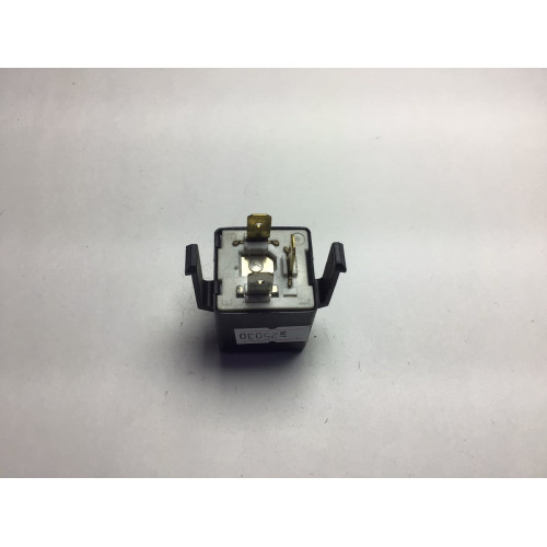 Mitsubishi Colt Röle EC257EJ MB302373 166500-0120
