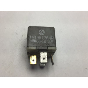 Volkswagen Audi Seat Skoda Çok Amaçlı Röle 141951253B