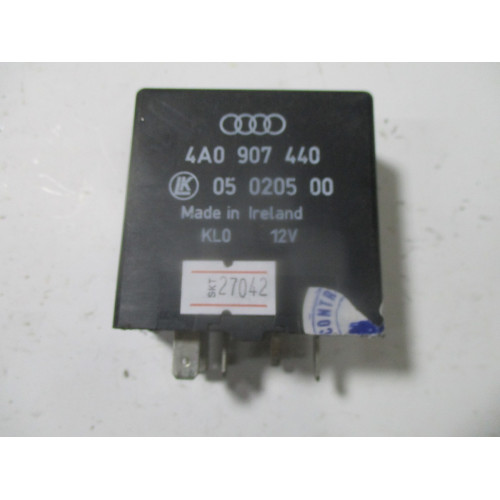 Volkswagen Audi Seat Skoda Röle 4A0907440