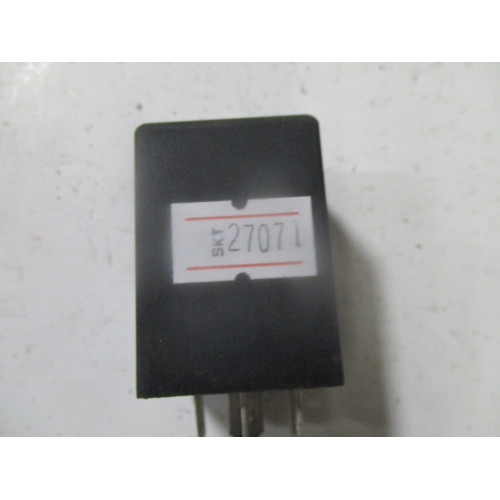 Volkswagen Audi Seat Skoda Ön Cam Silecek Rölesi 431955531