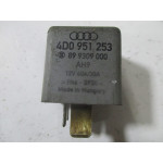 Volkswagen Audi Seat Skoda Yakıt Pompa Rölesi 4D0951253