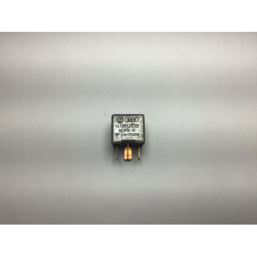 Volkswagen Audi Seat Skoda Çok Amaçlı Röle 141951253B