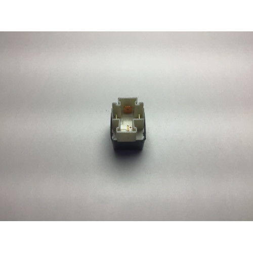 Mitsubishi Toyota Güç Rölesi MB629080 156700-0110