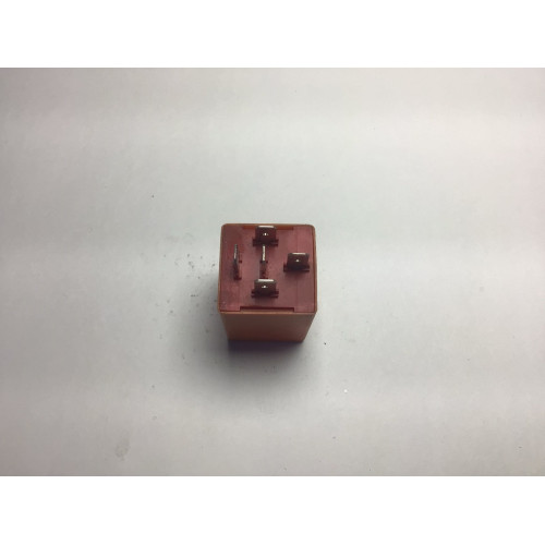 Citroen Xantia Peugeot 806 Röle 9619879180-01 73922302
