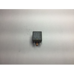 Volkswagen Audi Skoda Röle 141951253B 22200007