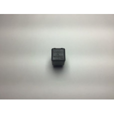 Nissan X-Trail Terrano Siyah Röle 2433009900