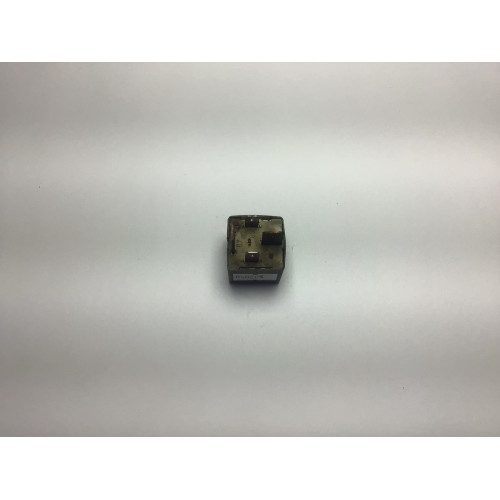 Volkswagen Audi Seat Skoda Çok Amaçlı Röle 22204007 191937503