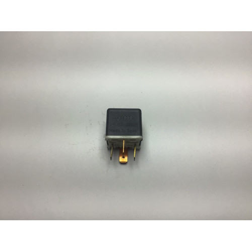 Volkswagen Audi Seat Skoda Çok Amaçlı Röle 141951253B