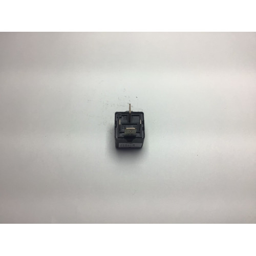 Volkswagen Audi 460 Siyah Röle V23134-J52-X430 1K0951253A